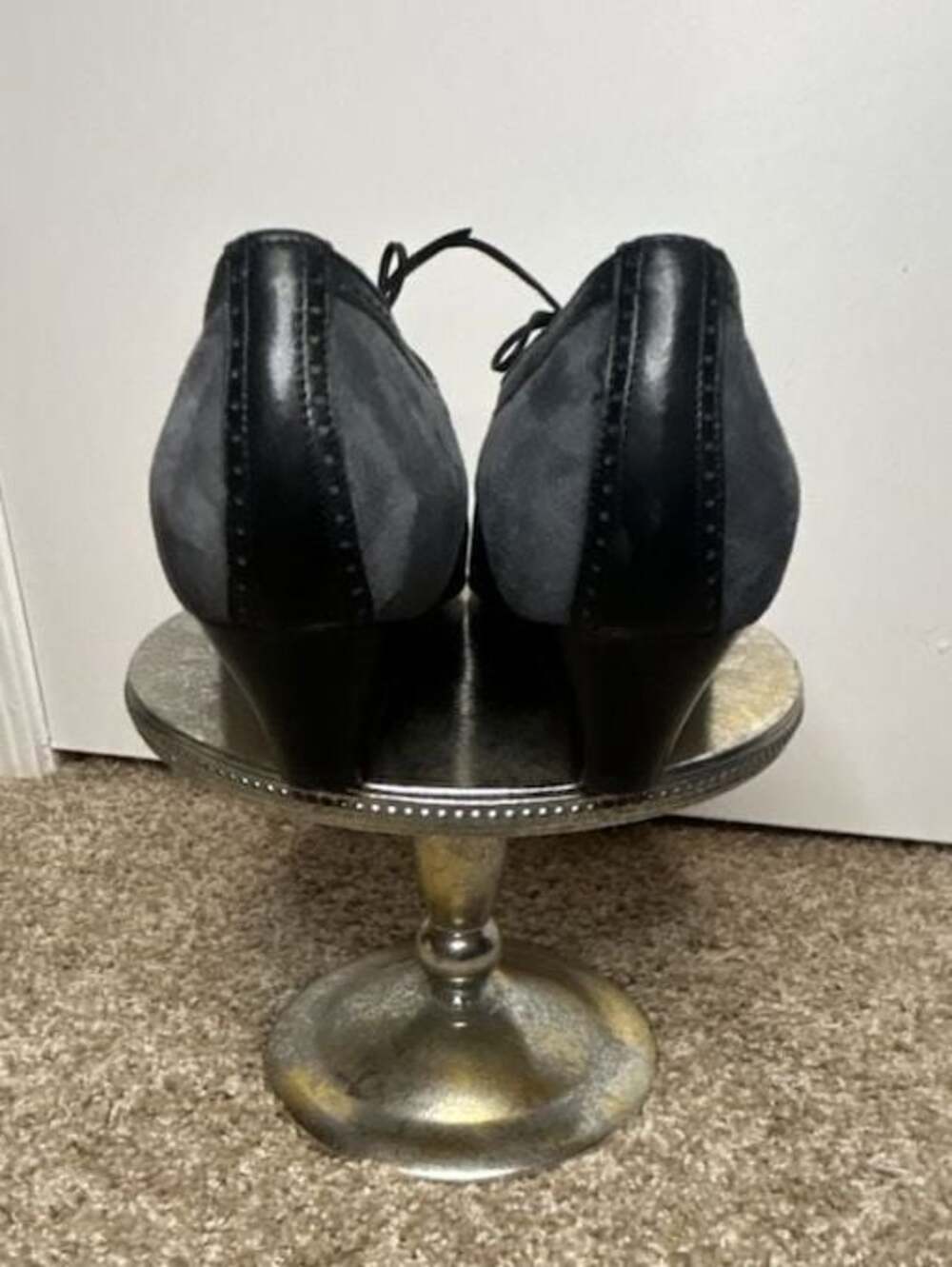 Yorke Fashion Comfort Two-Tone Suede and Leather Oxford Heels Size 39.5-8.5/9 - Picture 5 of 9